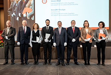 Átadták a Pro Scientia és Mestertanár Aranyérmeket