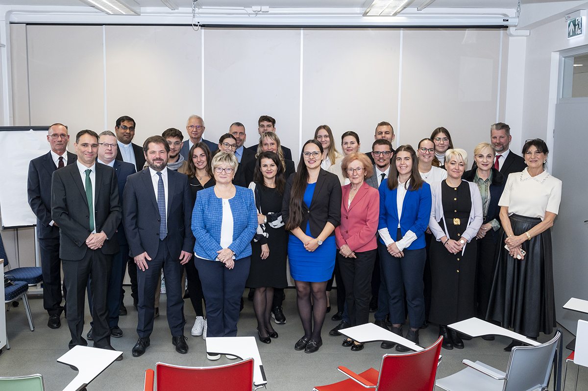 A szociális munka napján Nagy Zsuzsanna asszony látogatott a GESZK-re- fotók