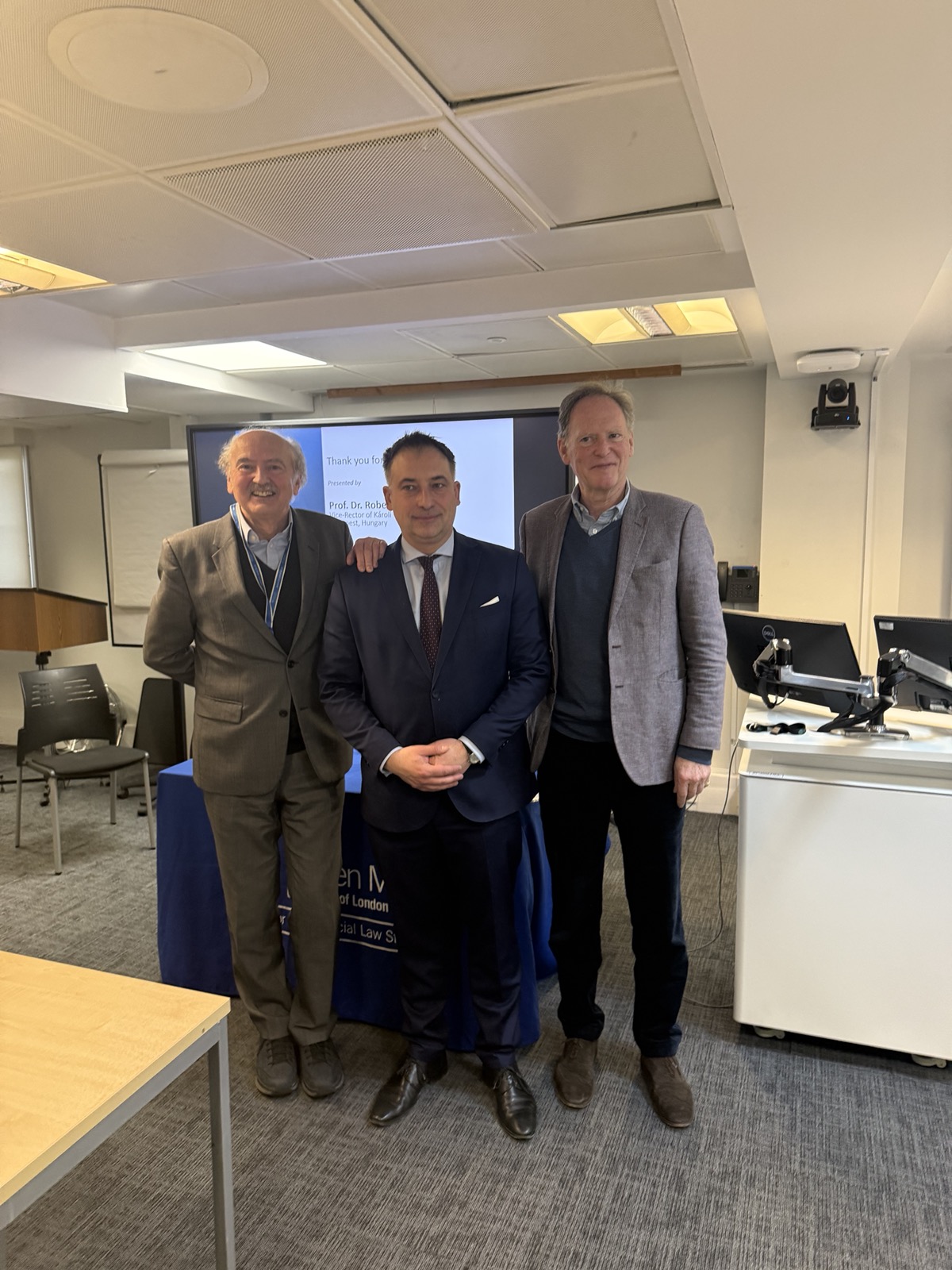 Londoni előadás a mesterséges intelligencia „kettős igazságtalanságáról” - fotó