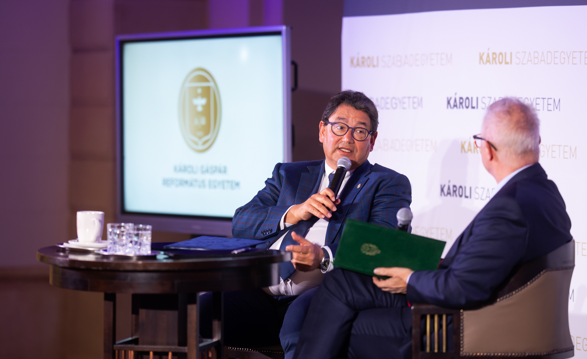 Merkely Béla kardiológus, rektor volt a Károli Szabadegyetem vendége - rendezvény fotó