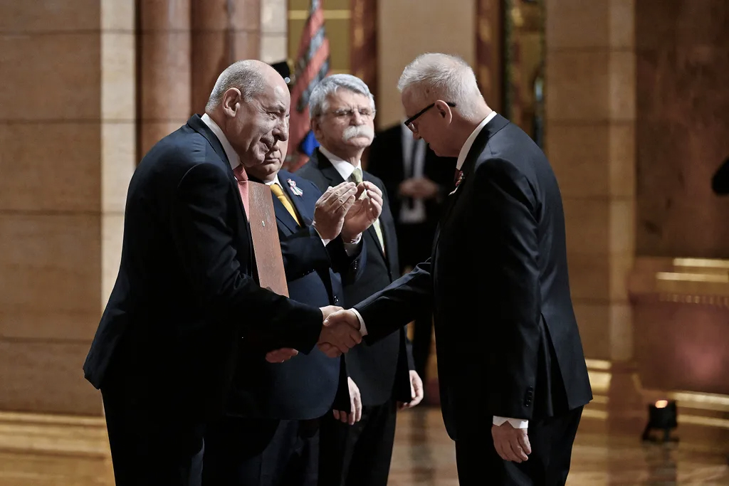 Széchenyi-díjat kapott Trócsányi László - fotó