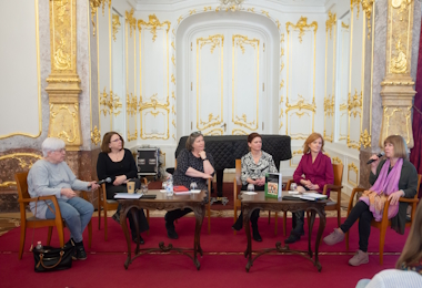 Konferencia és könyvbemutató az apaságról - konferencia fotó