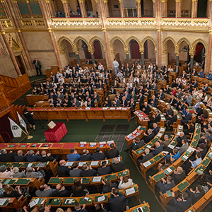 Nemzetköz konferencia – Parlament (2023.10.12.)